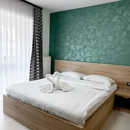 Grand View Retreat-kingsize Bed, Parking, Terrace *
