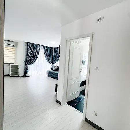 Grand View Retreat-kingsize Bed, Parking, Terrace