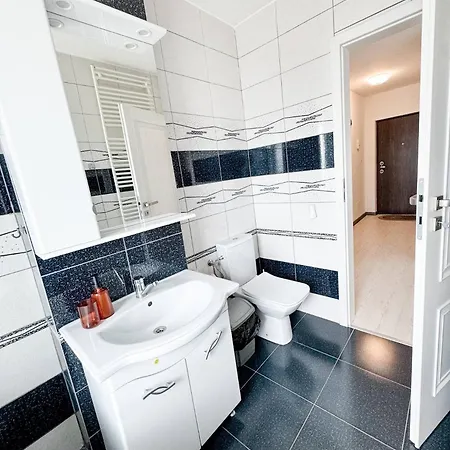 Grand View Retreat-kingsize Bed, Parking, Terrace דירה *